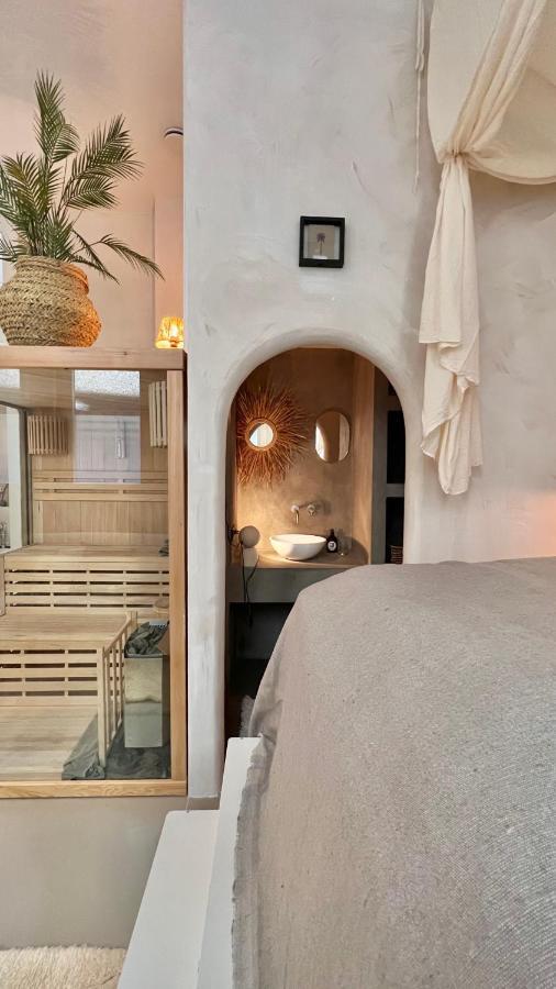 Haert Boutique Wellness Suites City Centre Гарлем Экстерьер фото